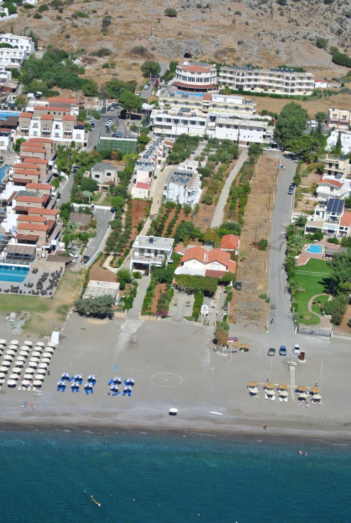 Amaryllis Front Hotel